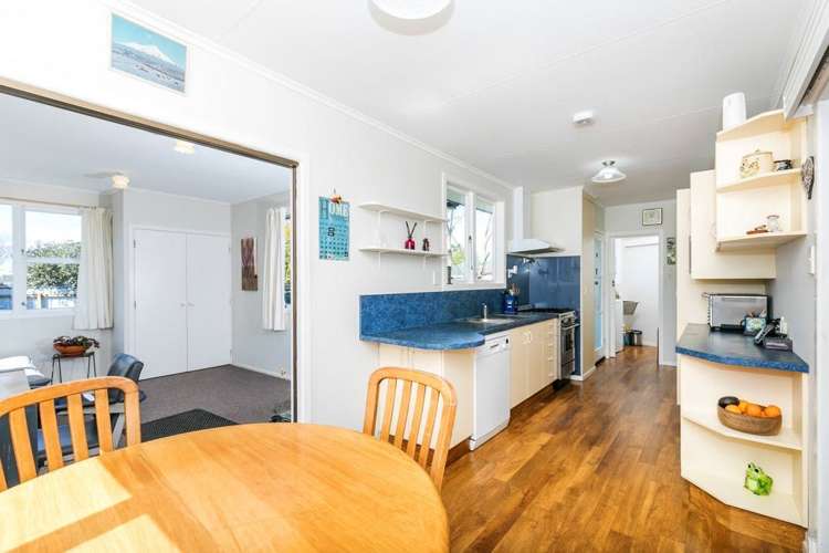 6 Rhonda Avenue Deanwell_7