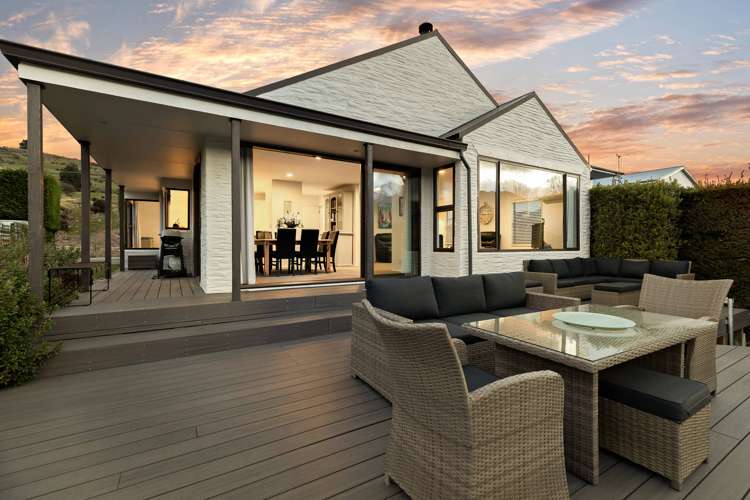 379 Peninsula Road Kelvin Heights_9