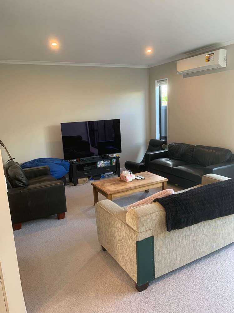 5 Koura Drive Red Beach_4