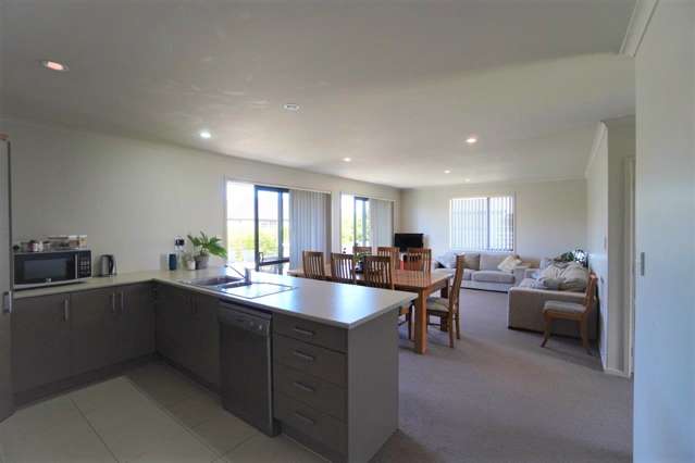 48 Ocean View Rise Ruakaka_2
