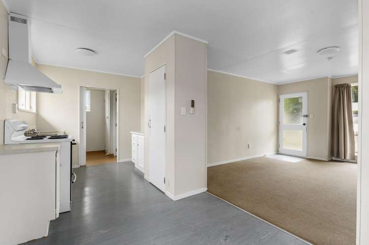 11 Ngaio Street Onerahi_3