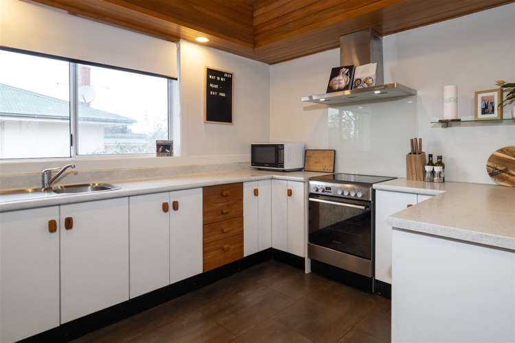 39 Reid Crescent Allenton_2