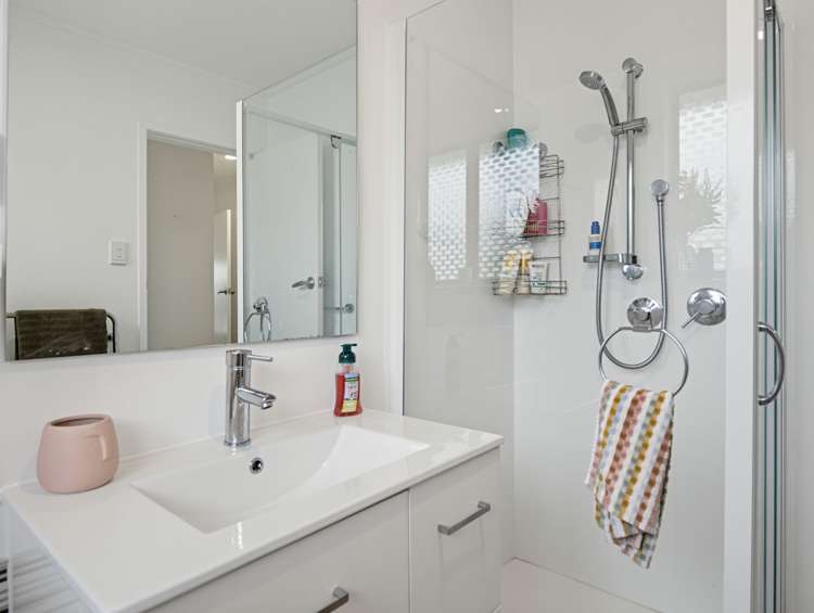 59 Karen Crescent Dinsdale_16