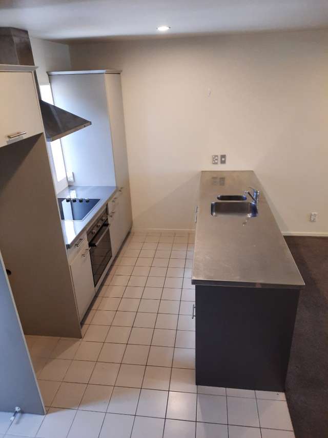 2 Cawley Street 1660_2