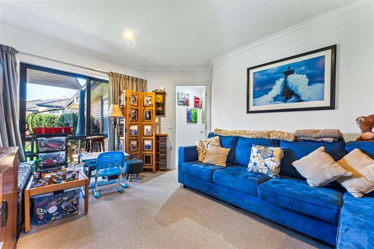 17 Liverpool Terrace Stoke_19