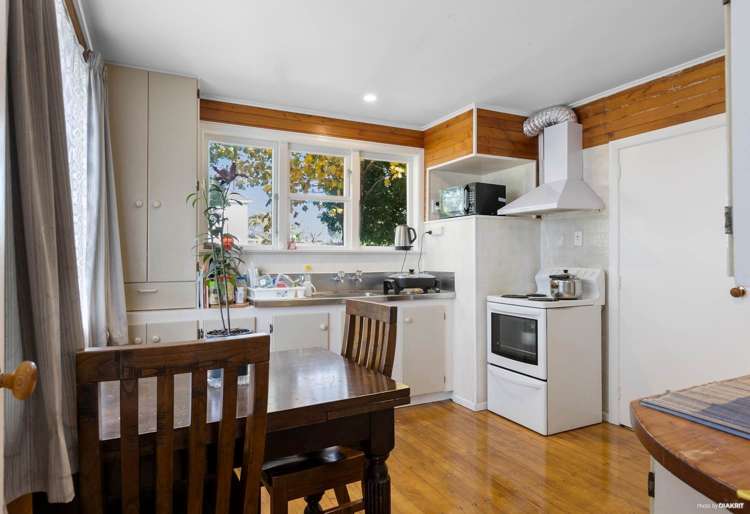 21 Chiltern Crescent Glen Innes_4