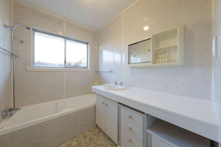 144 Warren Crescent Hillmorton_14