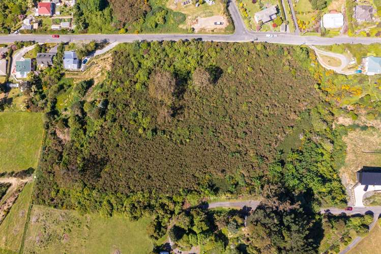 74 Kauri Street Ravensbourne_19