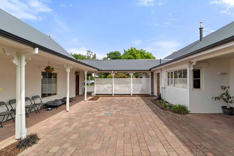 764 Courtenay Road_5