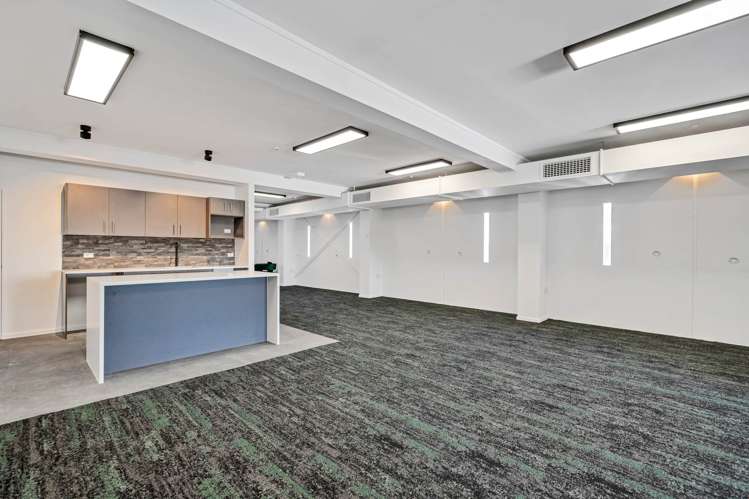 49B Main Highway Ellerslie_11