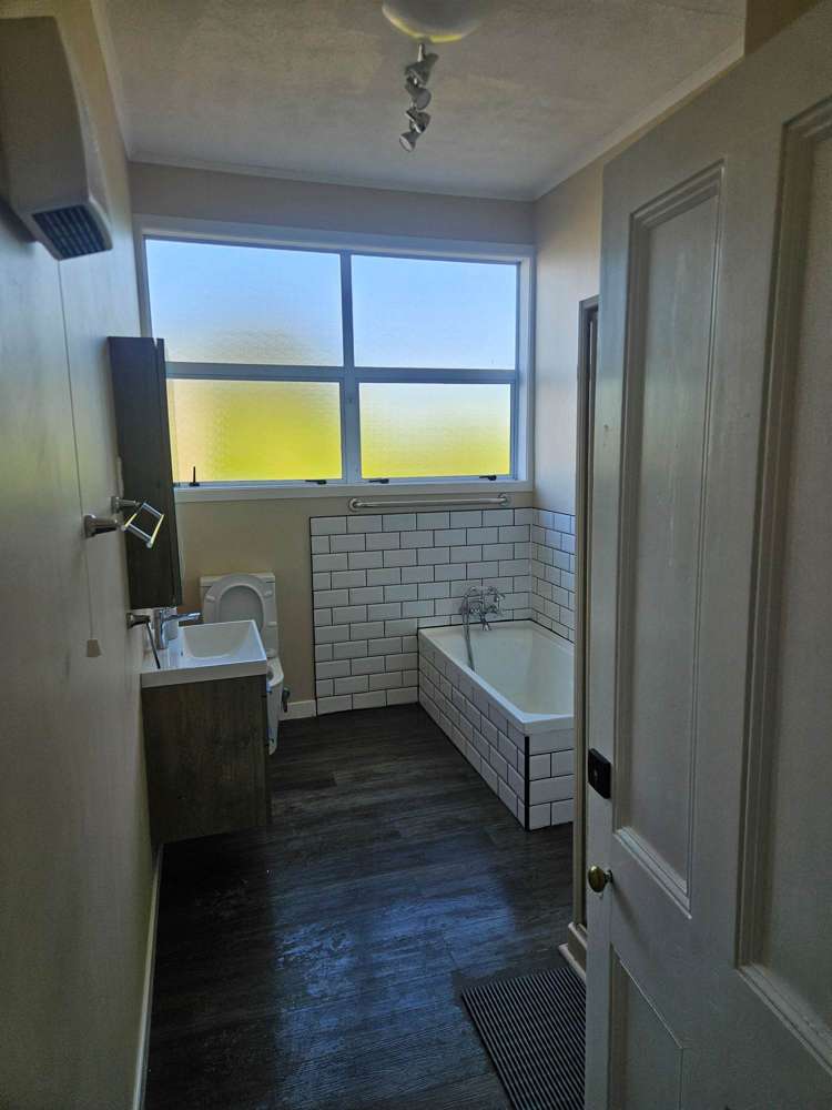 84 Settlement Road Papakura_6