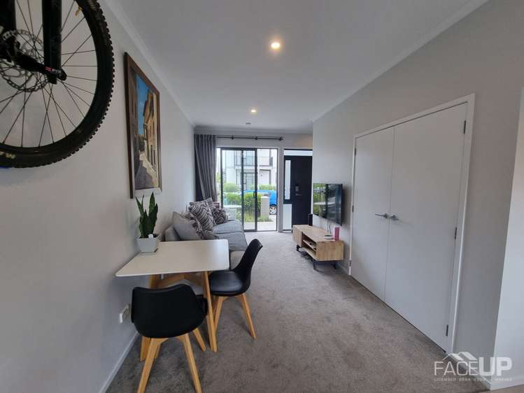 6 Sidney Wallingford Way Hobsonville_5