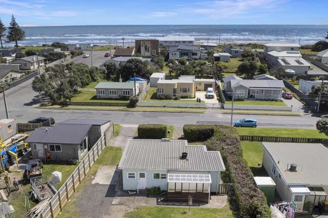 68 Moana Street Otaki Beach_1
