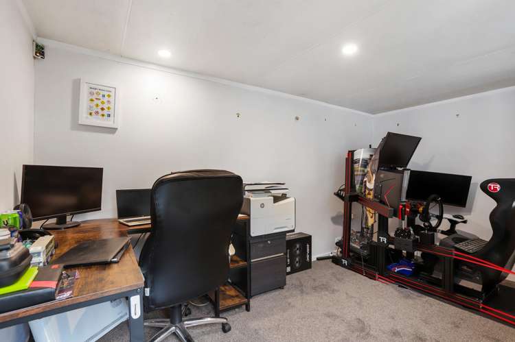 22 Hollywood Avenue Titirangi_21