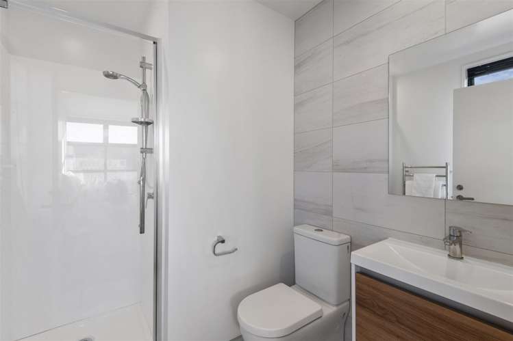 5/68 Barbour Street Waltham_7