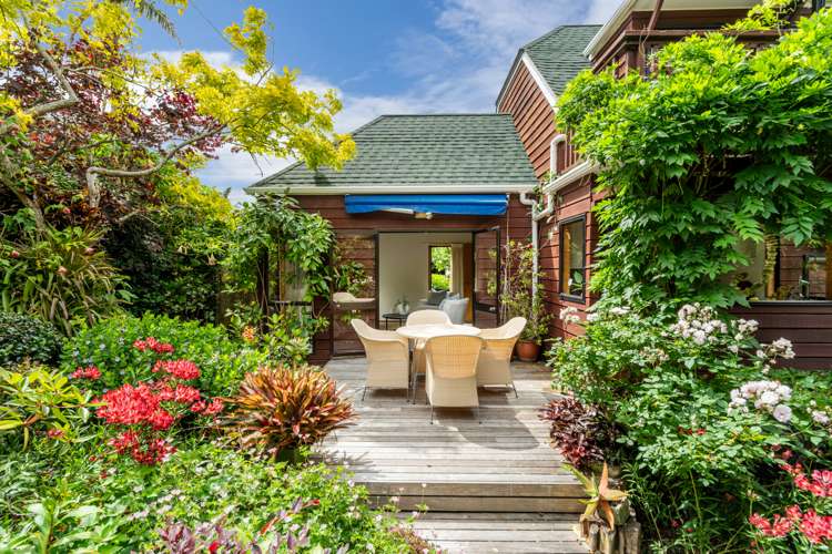 265 Lake Road Belmont_10