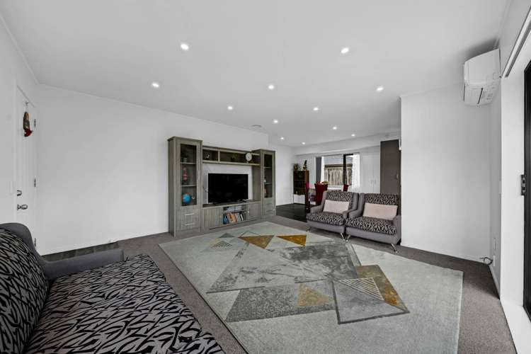 2 Pantera Way Hill Park_12