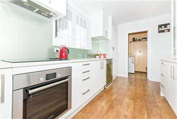 32 Kirrie Avenue Te Atatu South_3