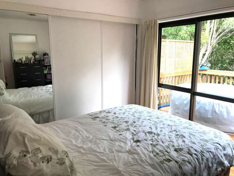 35 Rimutaka Place Titirangi_5