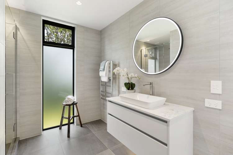 66 Kennedy Point Road Surfdale_34