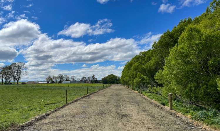 650 Koi Flat Road Gore Surrounds_7