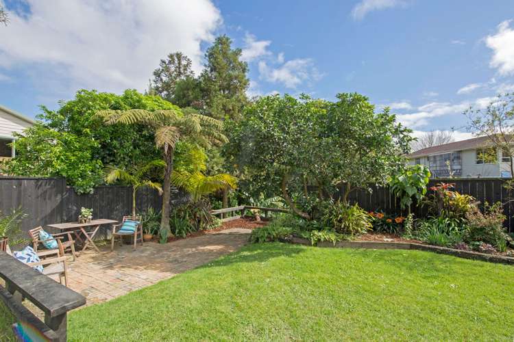 76 Advene Road Cockle Bay_28