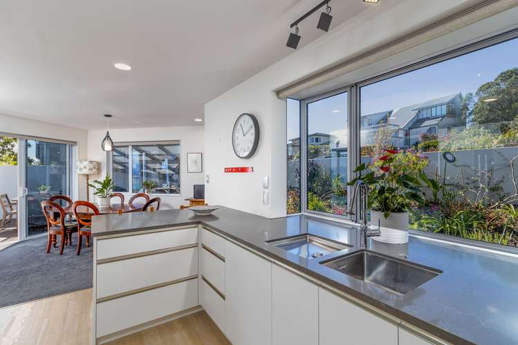 346 Princes Drive Britannia Heights_9