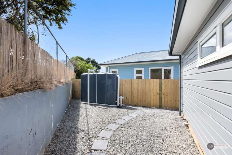 39a Riddlers Crescent Petone_19