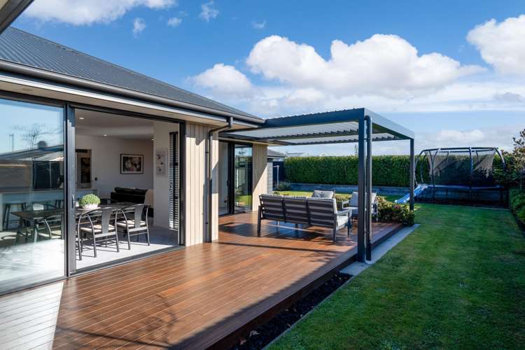 11 Minorca Lane Burwood_40