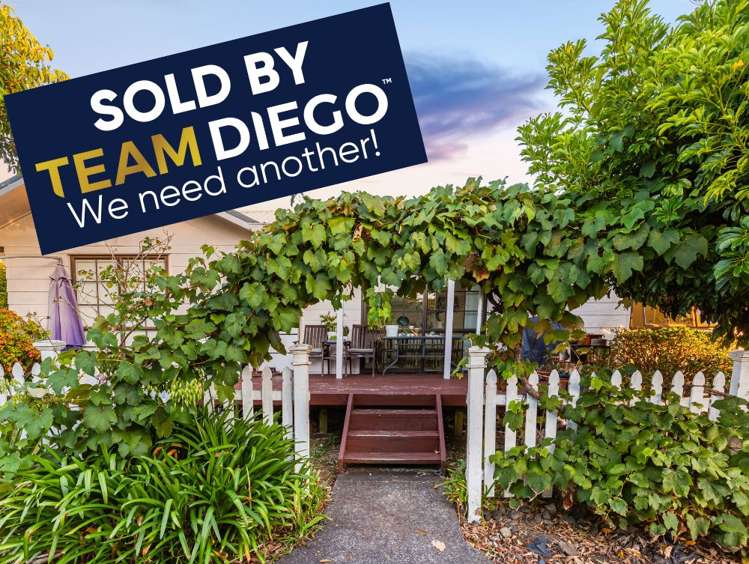 2/124 Waimumu Road_0