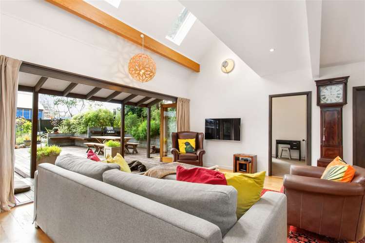 305 Avonhead Road Avonhead_5