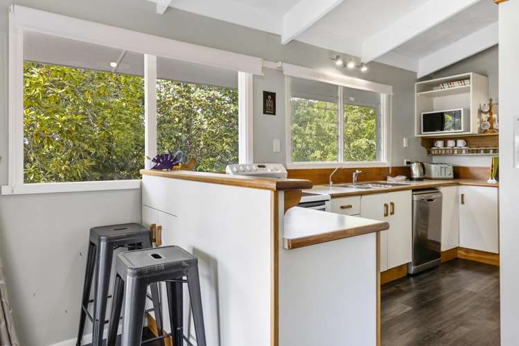 33 Pihanga Road Kuratau_11