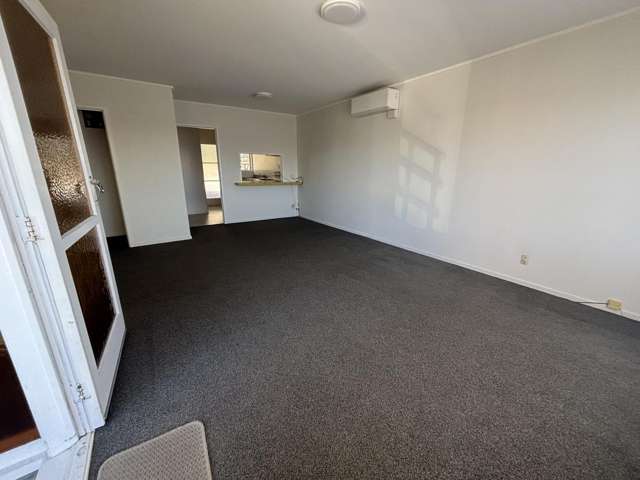 2/2 Longbill Place Glendene_1