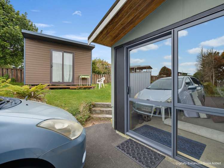 17 Burton Place Owhata_12