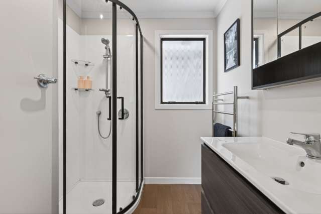 5 Cemetery Road Sanson_4