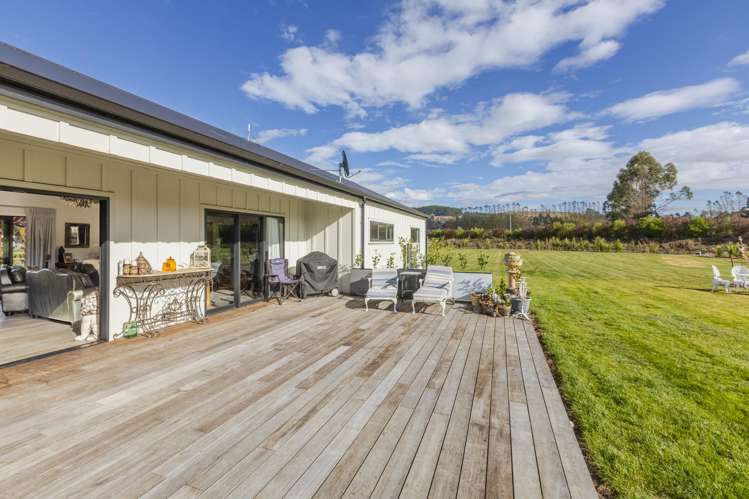 7b Stock Road Otane_14