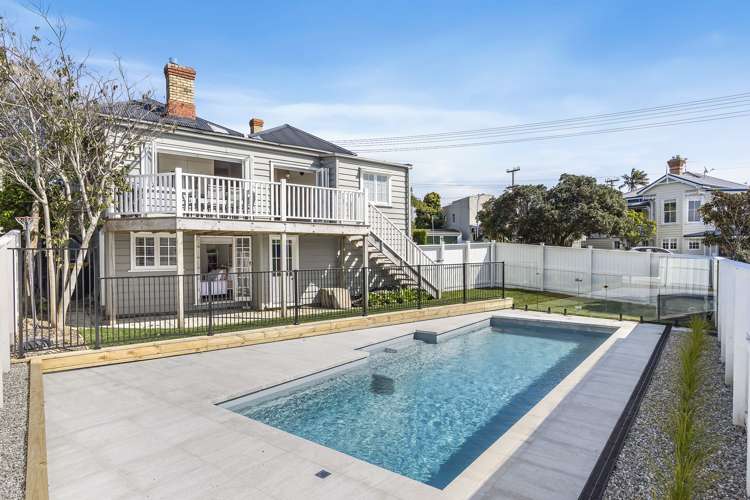 36 Calliope Road Devonport_17
