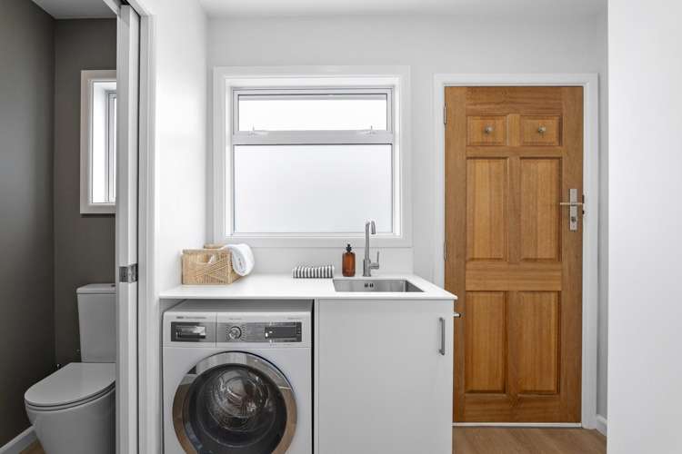 57 Charlcott Street Burnside_18