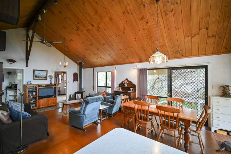 108 Harper Road Waimarama_6