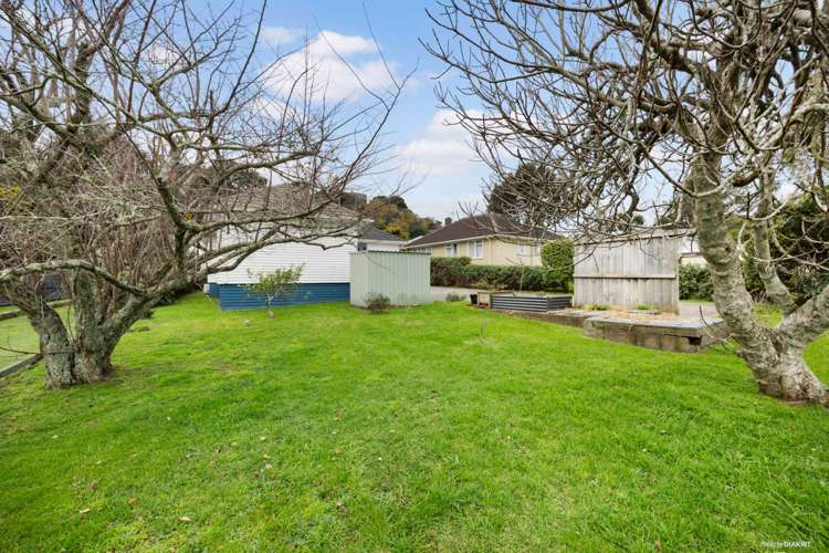 27 Fyvie Avenue Mount Roskill_16