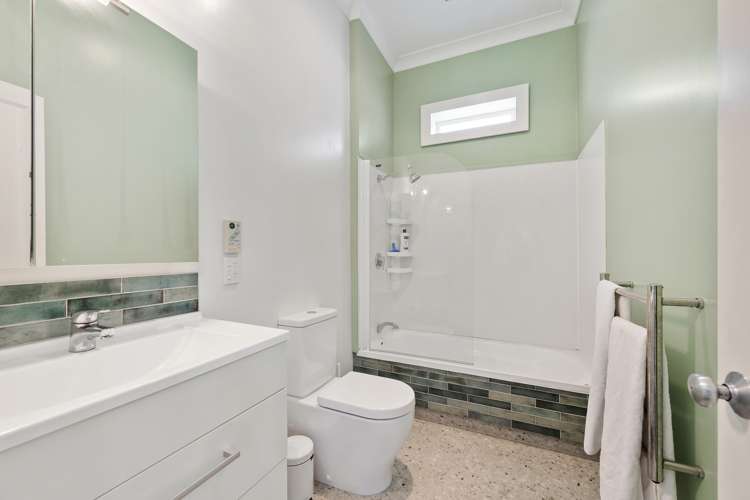 7 Danube Street Island Bay_11