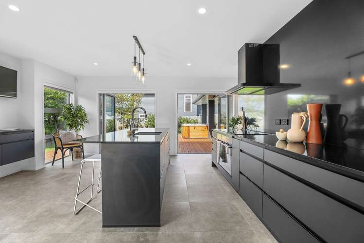 32 Stafford Rise Owhata_15