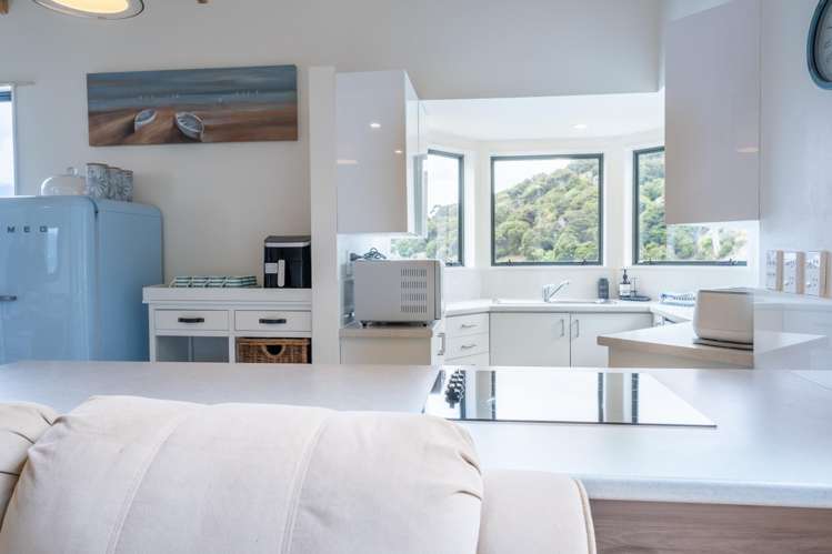 79 Tikao Bay Road Wainui_8