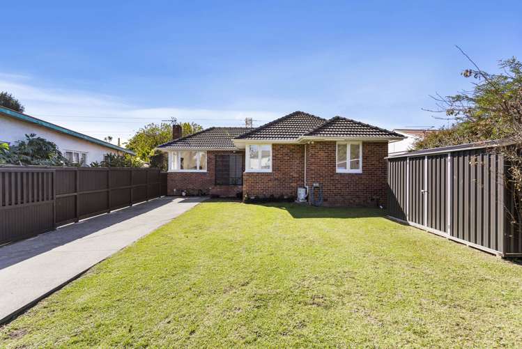 6 Mona Avenue Mangere Bridge_13