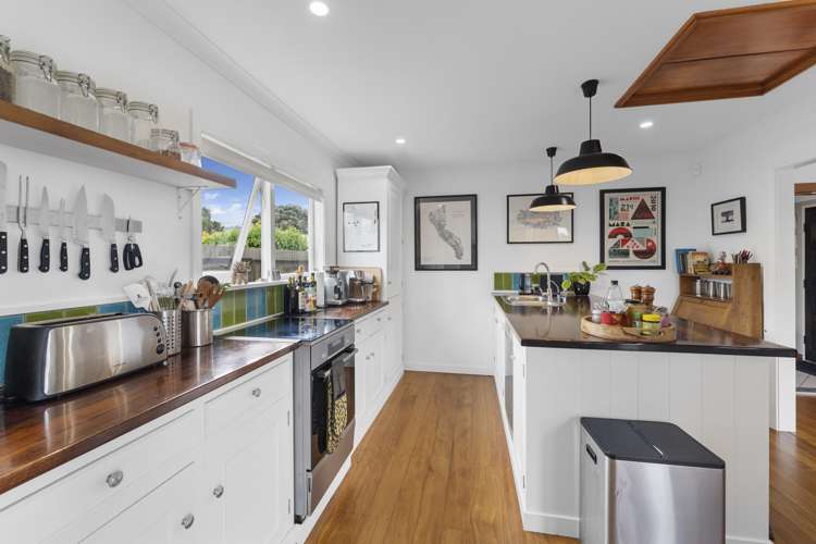 9 Gavin Road Raumati Beach_6