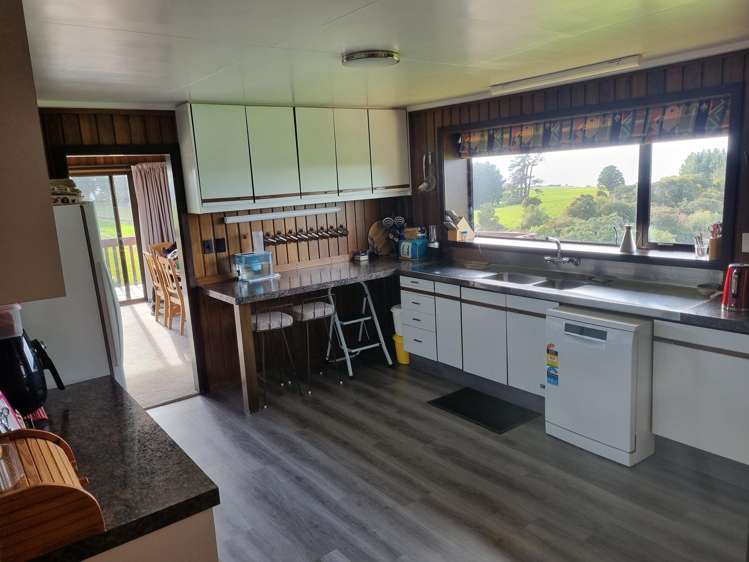 61 Tinico Road Kaka Point_6