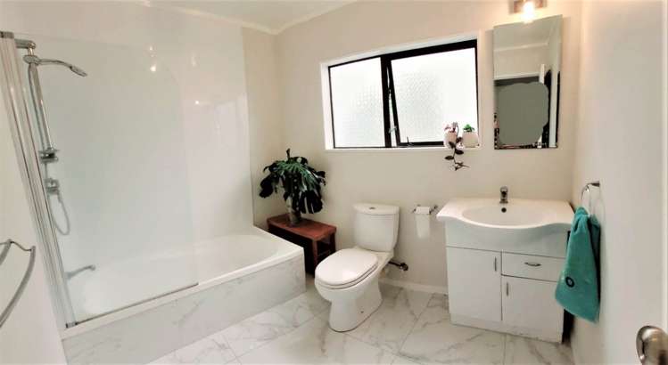 2/14 Charles Street Hauraki_9