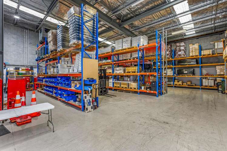 7/2 Distribution Lane Sockburn_8