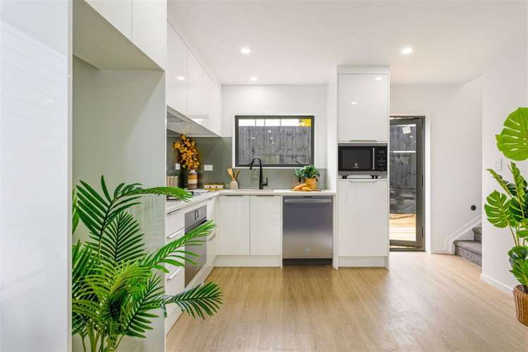 4/20 Metcalfe Road Ranui_2