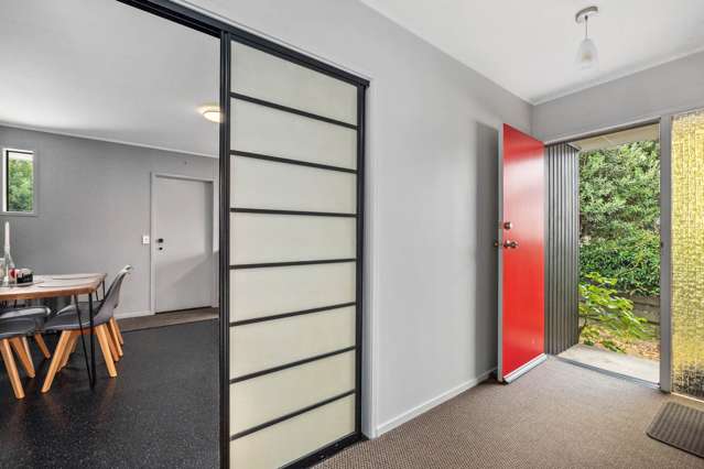 2/5 Hanlon Crescent Narrow Neck_4